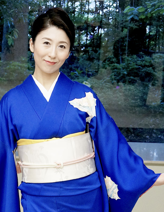 Me-in-blue-Kimono